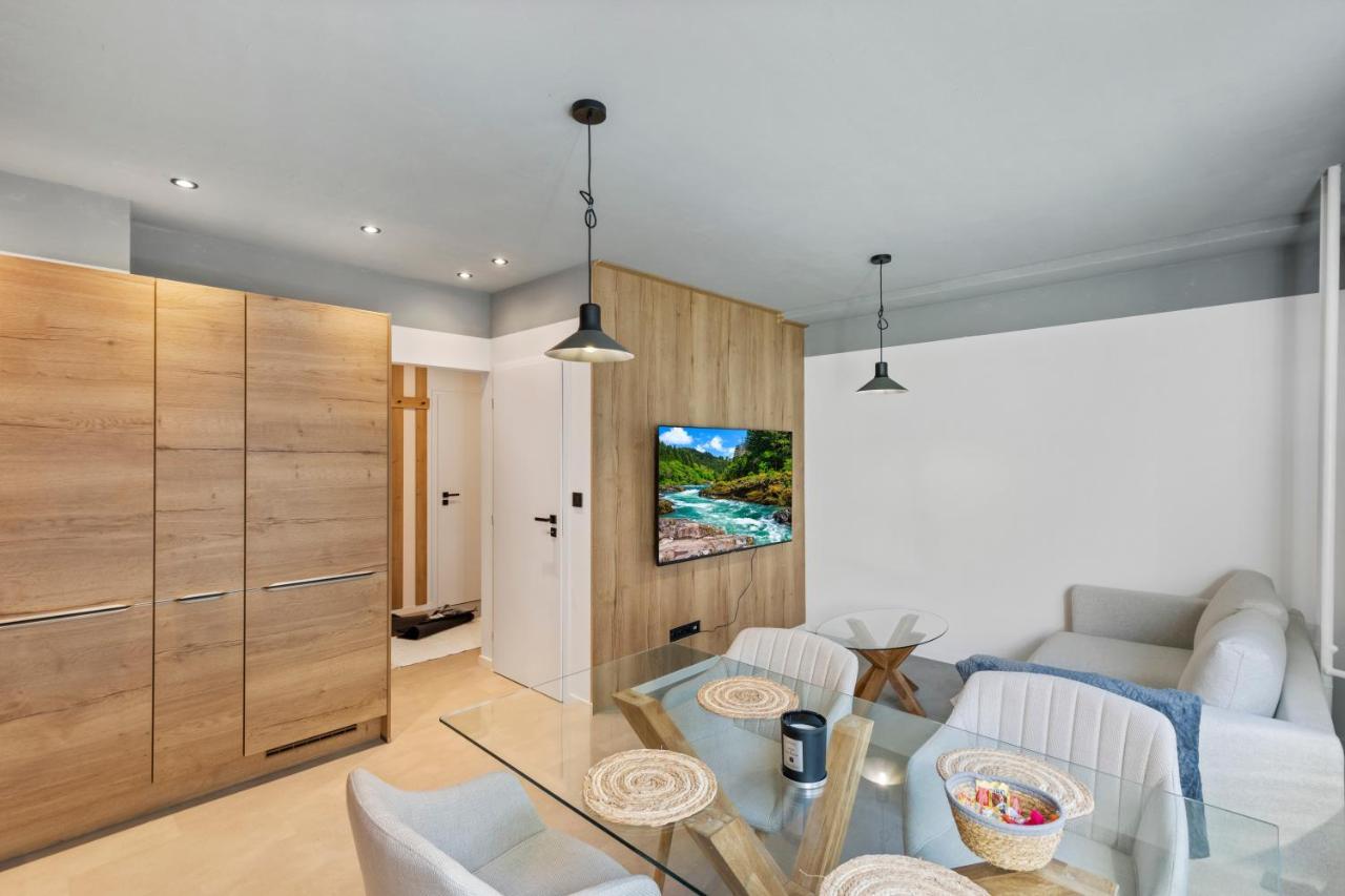 Sofia - With Parking Apartment Pressburg
